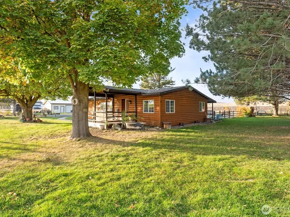 4372 Road 20 NE, Soap Lake, WA 98851