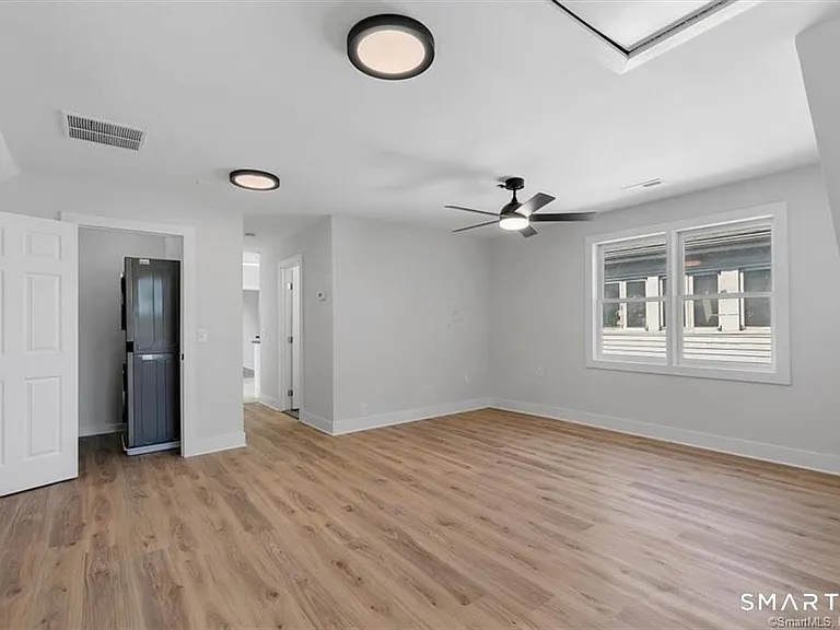 19 Willard St #3 — Photo 12