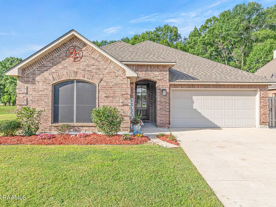 1st image of 308 Commonwealth Dr