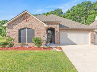 308 Commonwealth Dr, Carencro, LA 70520