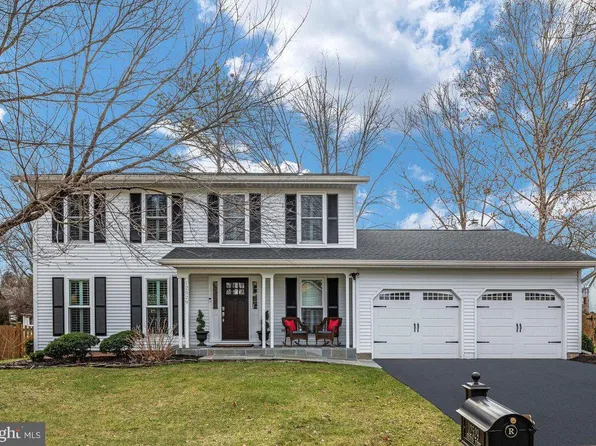 12529 Browns Ferry Rd, Herndon, VA 20170