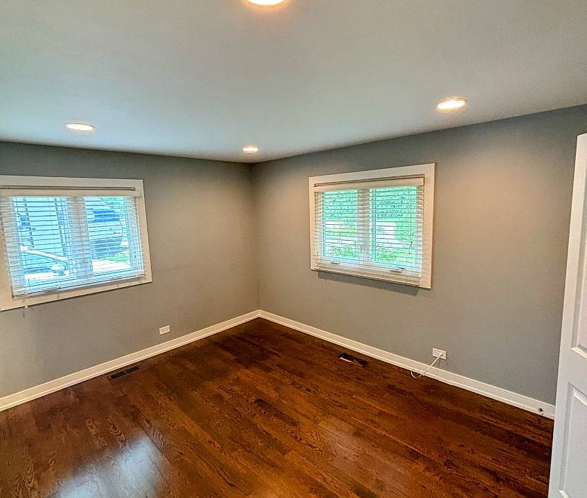 1st image of 137 N Circle Ave