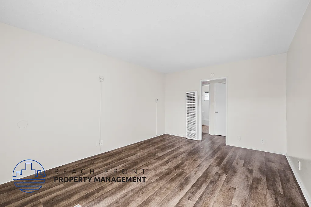 2126-2130 W. El Segundo Blvd. — Photo 1