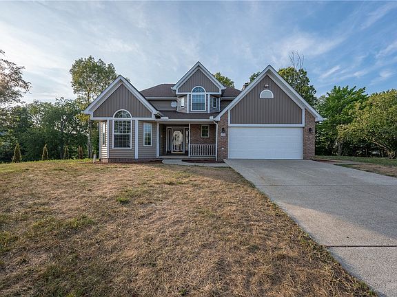 3rd image of 312 Marigold Dr