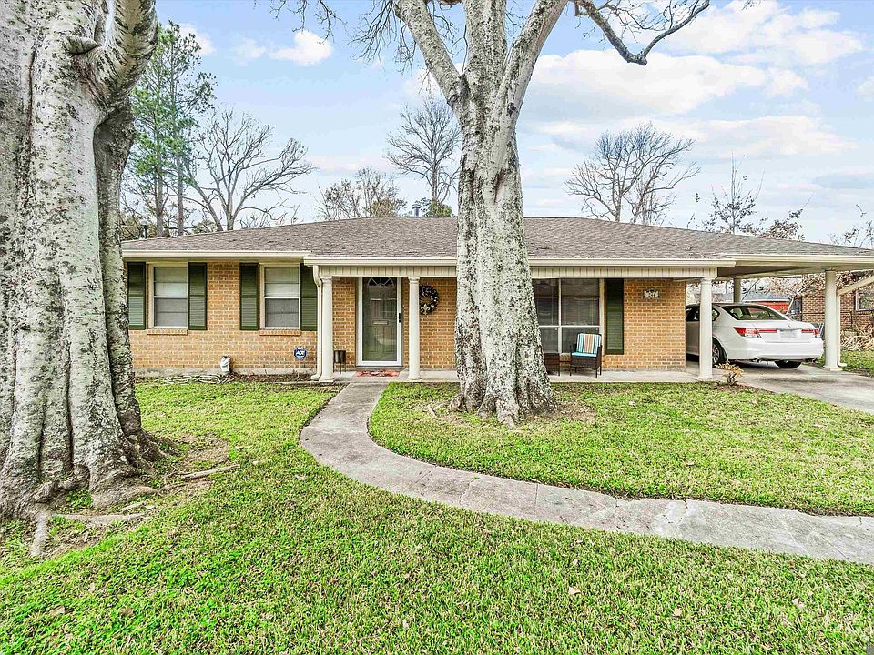 1st image of 244 E Parkland Dr