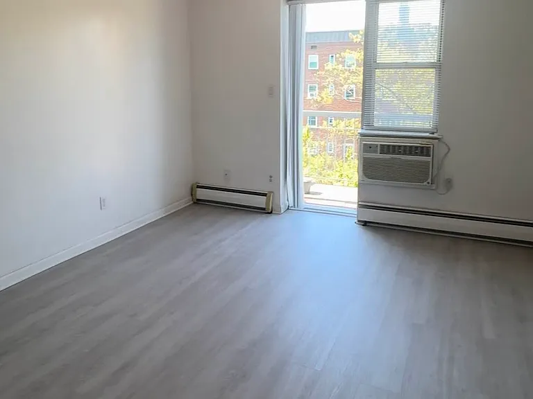 43-73 Union St #6B — Photo 1