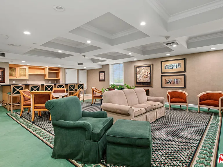 430 N Oakhurst Dr #Penthouse 406 — Photo 42