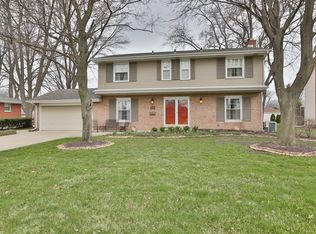 1449 Melbrook Dr, Munster, IN 46321