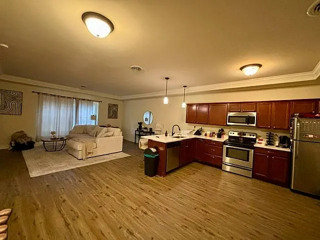 Tower Place Apartments — Photo 3