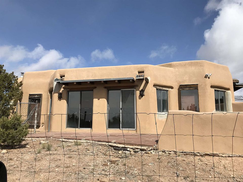 1st image of 33 Camino Espejo