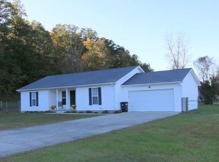 210 Delmar Ln, Stanton, KY 40380