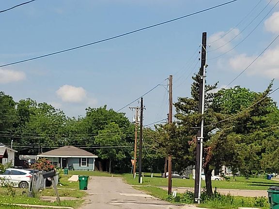 5th image of 3201 Hemphill St
