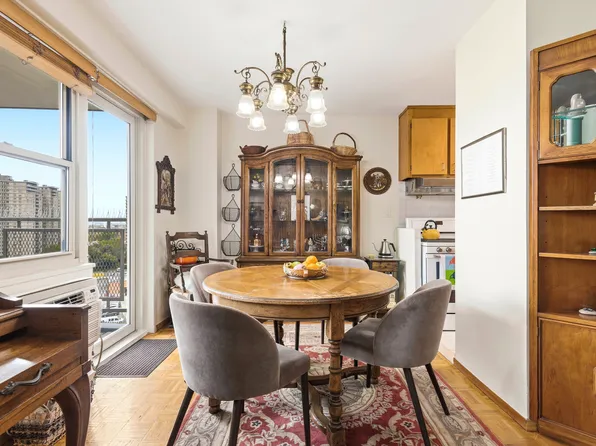 2930 West 5th Street image 5 of 20