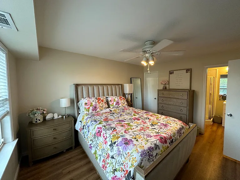 6906 Victoria Dr #I — Photo 15