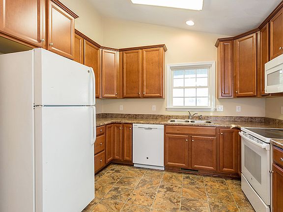 5th image of 1333 Archbold Ave NE