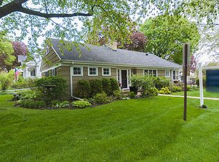 2501 Prospect Ave, Evanston, IL 60201