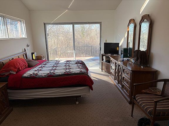 3rd image of 2328 Section Rd