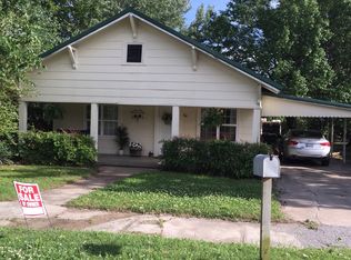 302 E Main St, Wilburton, OK 74578