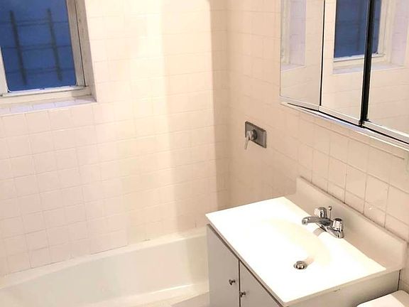 5th image of 8357 118th St APT 4K