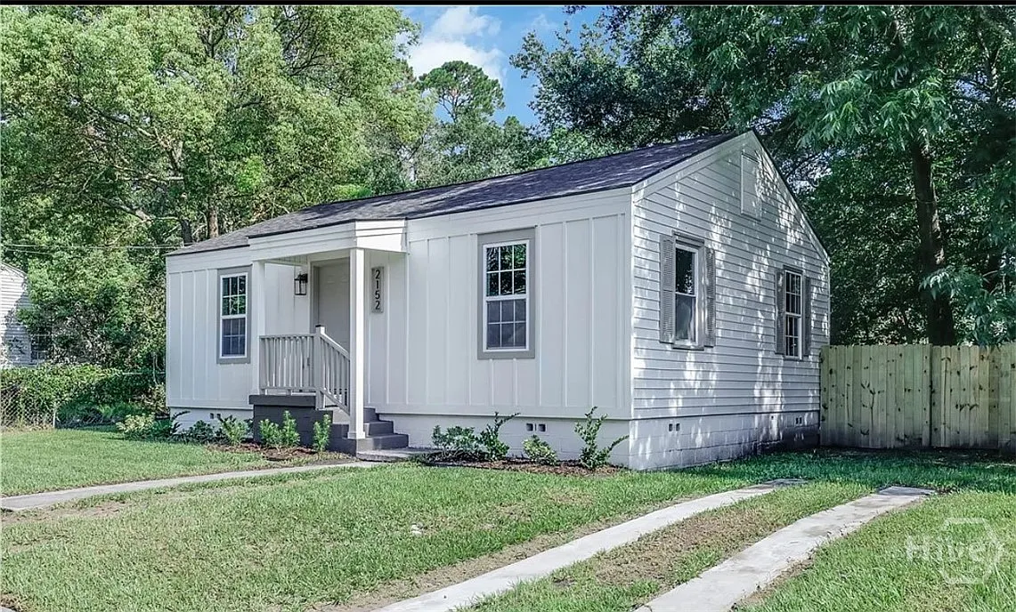 2 bed, 1.0 bath, 850 sqft, $1,675 — Photo 1
