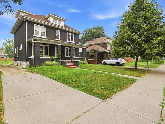 3rd image of 255 Hall Ave