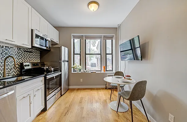 Rented by Outpost Brokerage LLC | media 8