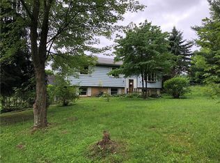 303 Quick Rd, Clarksburg, PA 15725