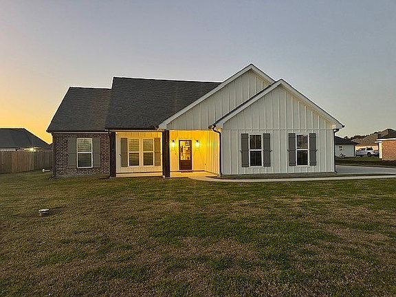 2nd image of 289 Bouverans Cir