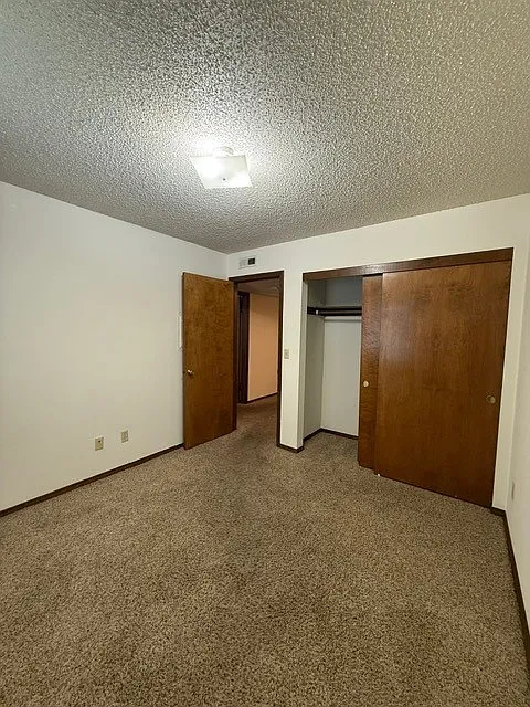 3 bed, 1038 sqft, $1,850 — Photo 4