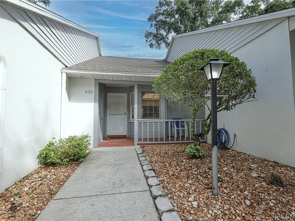 1st image of 656 W Wild Pine Cir