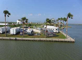 1330 Resort Rd, Pt Bolivar, TX 77650