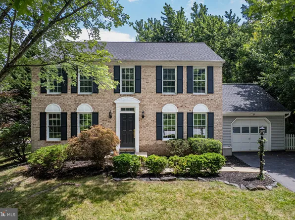 4157 Brittany Dr, Ellicott City, MD 21043