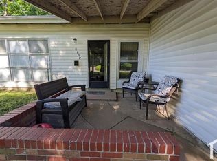 6809 Saint Olaf Dr, Saint Louis, MO