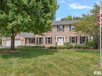 4 Red Bud Run, Sherman, IL, 62684