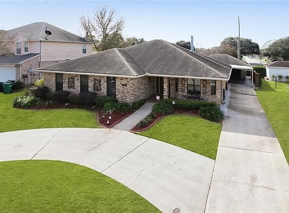 2nd image of 3420 Lake Arrowhead Dr
