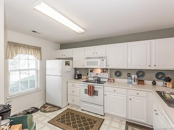 5th image of 7508 Pilot Cove Ct #38