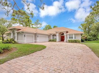 9532 Shadow Ln, Fort Pierce, FL 34951