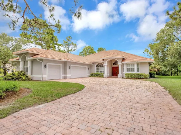 9532 Shadow Ln, Fort Pierce, FL 34951