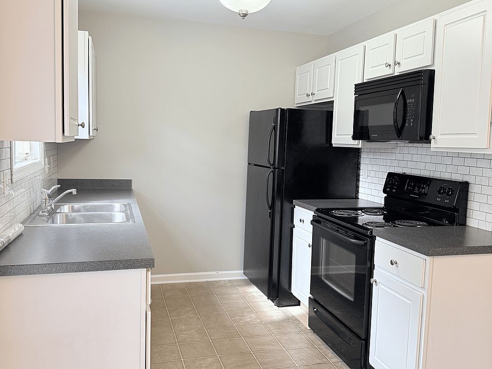 1st image of 1024 Danielle Ct #4