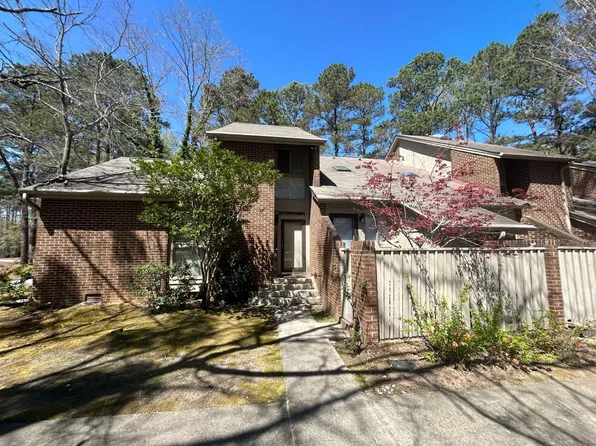 1 Gardenwood Ct, Columbia, SC 29209