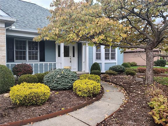 2nd image of 28166 Sherwood Dr