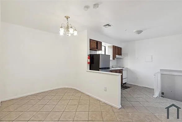 5151 Germantown Ave #2R — Photo 6