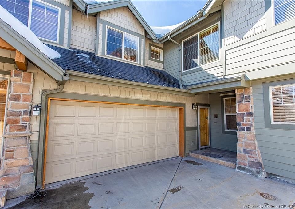1st image of 5975 N Fox Point Cir #C1