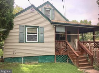 77 Mildred Ln, Aston, PA 19014