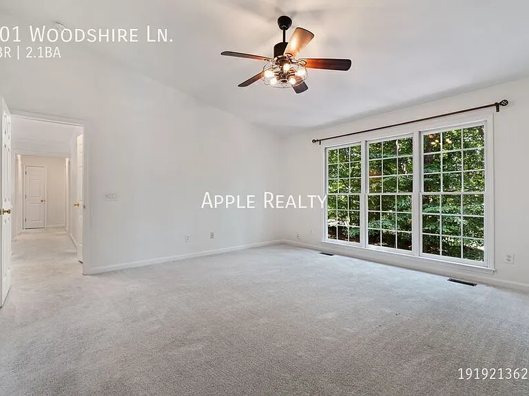 101 Woodshire Ln — Photo 16