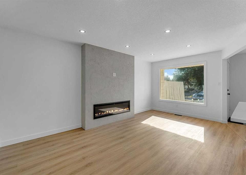 1st image of 7630 W 24th St SE
