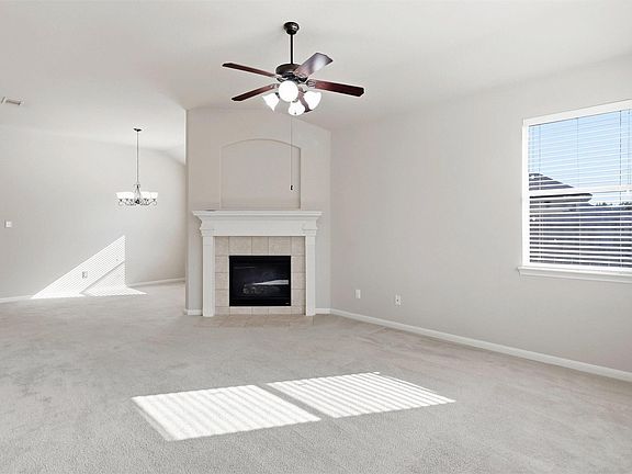 4th image of 2923 Empire Oaks Ln