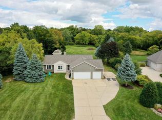 W260N5516 Glen Ridge Rd, Lisbon, WI 53089