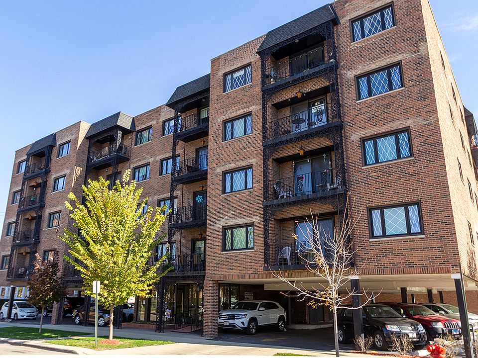 1st image of 1601 N 76th Ct APT 302