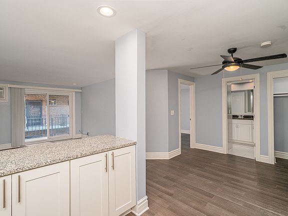5th image of 2333 N Neva Ave APT 313C